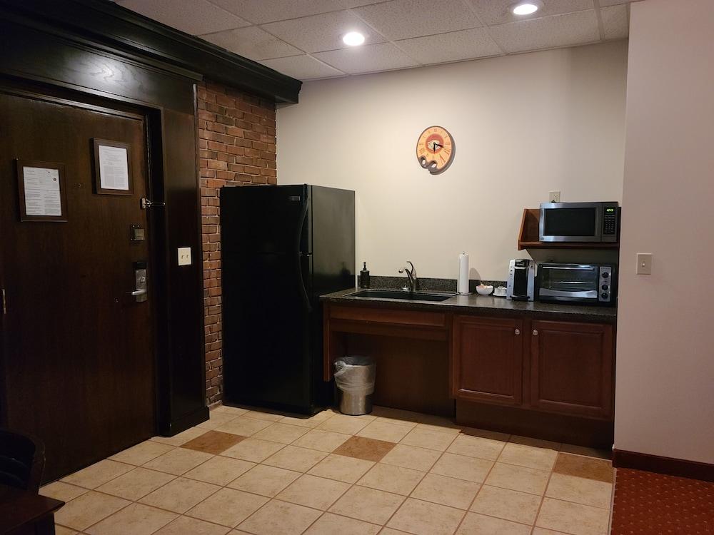 Best Western Plus Plattsburgh Zewnętrze zdjęcie